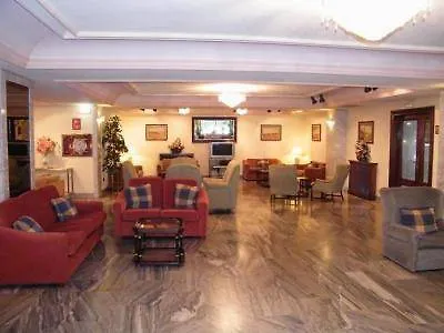 Urban Hotel 3*