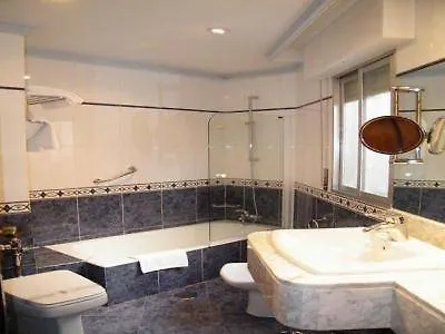 Hotel Urban 3*