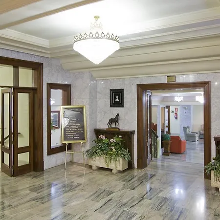 Urban Hotel