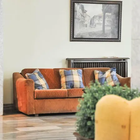 Urban Hotel 3*